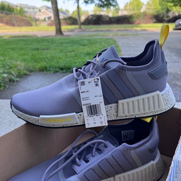 Adidas NMD R1 Mens Size 11.5 Trace Grey Cloud‎ White Core GX9534 - Picture 1 of 7